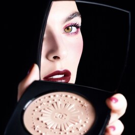 DIAMOND DUST - Highlighter-Puder Im Maxi-Format