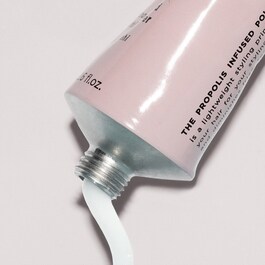 Propolis Infused Polishing Primer - Styling-Grundlage