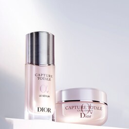 Capture Totale Firming und Wrinkle-Correcting Eye Cream - Augenkonturpflege