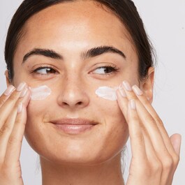 Dynamic Skin Recovery SPF50 - feuchtigkeitsspendende Fluid SPF50