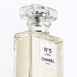 CHANEL N°5 L'EAU Eau de Toilette Spray 3.4 Oz & CHANEL N