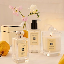 English Pear & Freesia - Kerze