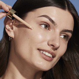 Futurist Skintint - Serum Foundation