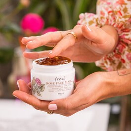 Rose Face Mask - Feuchtigkeitsspendende Gesichtsmaske Mit Rose
