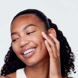 Anti-Blemish Solutions Liquid Makeup Foundation
