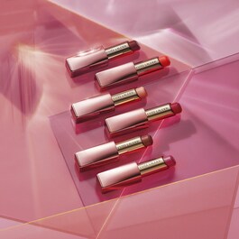 Pure Color Revitalizing Crystal Balm - Lip Balm