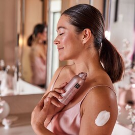 The Ritual of Sakura - Feuchtigkeitsspendende Körperlotion-Mousse