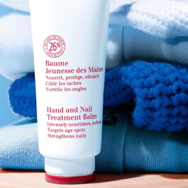 Spezialpflege Baume Jeunesse des Mains