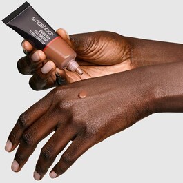 Studio Skin - Full Coverage 24 Hour Foundation