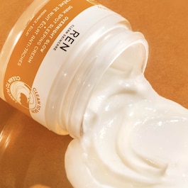 Radiance Overnight Glow Dark Spot Cream