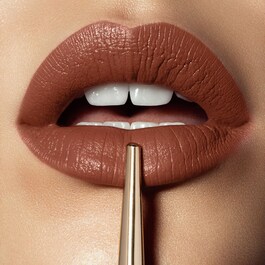 Confession™ Ultradünner Intensiver Nachfüllbarer Lippenstift