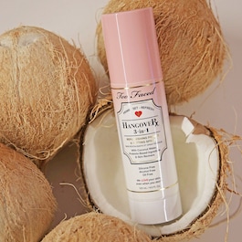Hangover 3-in-1 Setting Spray - Revitalisierender Primer und Fixierspray
