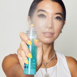 Hydro Grip Set & Refresh Spray