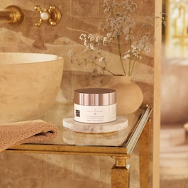 The Ritual of Sakura Body Scrub