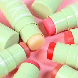 +Hydra Lip Treat - Getönter Lippenbalsam