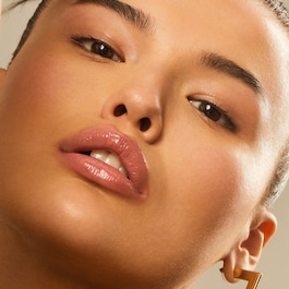Balmy Gloss Tinted Lip Oil - Getöntes Gloss-Öl