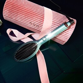 Dreamland glide - Hot Brush