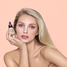 Hyaluronic Hydra Foundation
