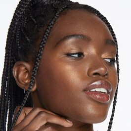Shimmering Skin Perfector - Highlighter