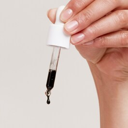 Carbon Star - Serum gegen Unreinheiten