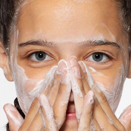 Special Cleansing Gel - Gel Reinigungsmousse