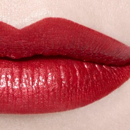 ROUGE COCO BLOOM - Der farbintensive Lippenstift mit langem Halt