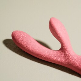 The Artist - Rabbit-Vibrator