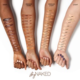 Stay Naked Liquid Foundation - Foundation für eine maßgeschneiderte Abdeckung