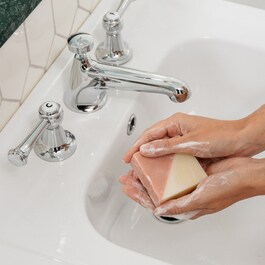 Rückfettende Bio-Seife - 100 % natürlichen Ursprungs