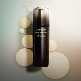 Future Solution LX - Reichhaltige Lotion für weiche Haut