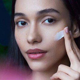 Lotus Dream Cream - Anti-Aging-Nachtcreme mit Lotus und Vitamin E
