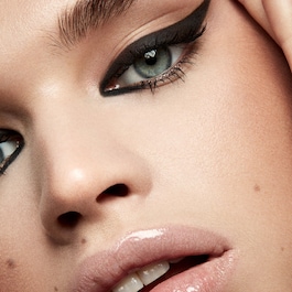 Flypencil - Longwear Pencil Eyeliner