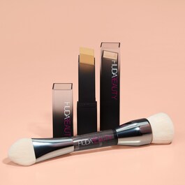 Brush Foundation Double-Ended