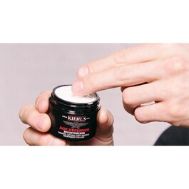 Age Defender - Moisturizer 