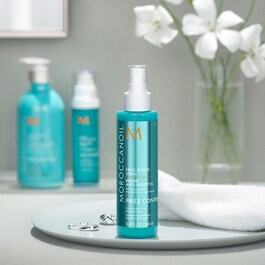 Frizz Shield Spray