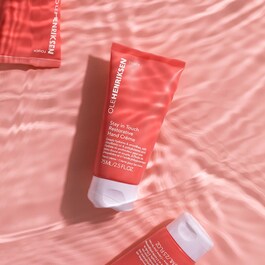 Stay In Touch Restorative Hand Crème - Reparierende Handcreme