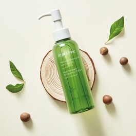 Hydrating Cleansing Oil mit Green Tea