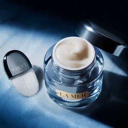 The Neck & Décolleté Concentrate