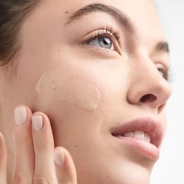 3-Phasen Systempflege - Schritt 3 : Dramatically Different Moisturizing Lotion+™