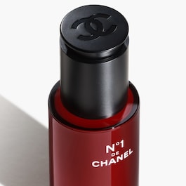 N°1 DE CHANEL REVITALISIERENDES SERUM - Wirkt vorbeugend und korrigierend