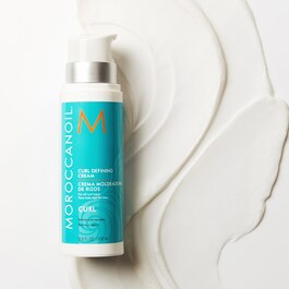 Lockencreme