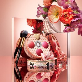 Blushing Delights Rouge-Palette - Bridgerton Collection