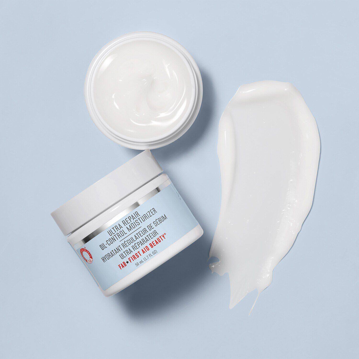 Ultra Repair Oil Control Moisturizer Feuchtigkeitscreme gegen Glanz von FIRST AID BEAUTY SEPHORA