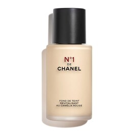 N°1 DE CHANEL REVITALISIERENDE FOUNDATION - Verleiht Leuchtkraft – Schützt