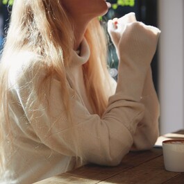 REPLICA - Coffee Break