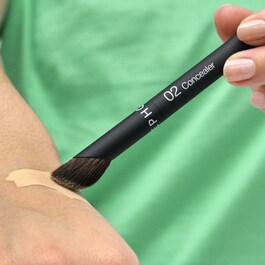 02 Le Pinceau Anti-Cernes - Intuitive Anwendung, perfektes Finish