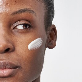 Mandelic Acid Treatment - Leichte Pflege mit 10% AHA
