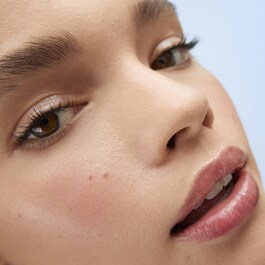 Lip Butter - Lippenbutter und Peeling für 12H Feuchtigkeit