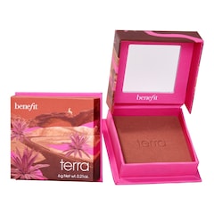 Terra - Rouge in Terracotta mit Goldschimmer, BENEFIT COSMETICS