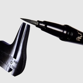 Tattoo Liner - Wasserfester Eyeliner